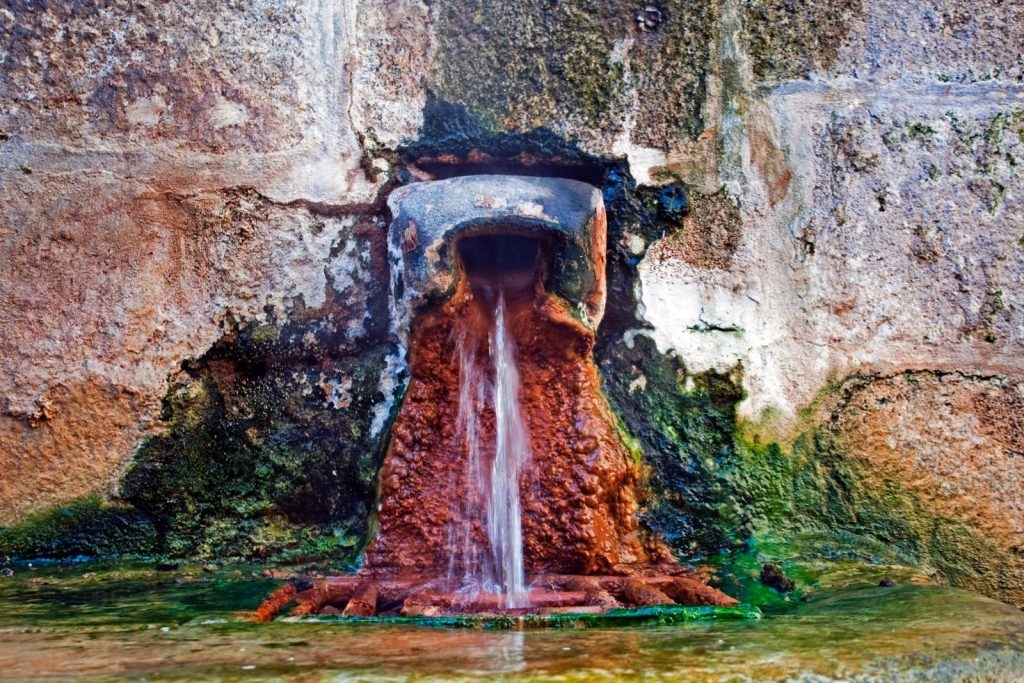Geotermálna energia vo forme horúceho prameňa vo francúzskom Chaudes-Aigues